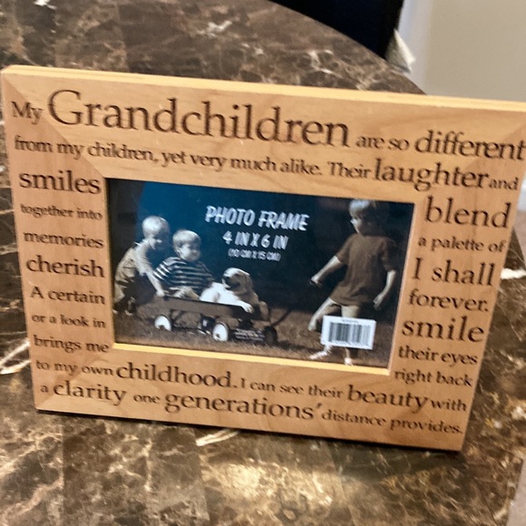 Beautiful “like brand new” grandparents frames all 3 for 1 price - Picture 4 of 4